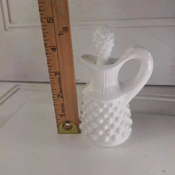 Vintage Fenton Hobnail Milk Glass  Cruet  Bottle With Stopper - Picture 10 of 10